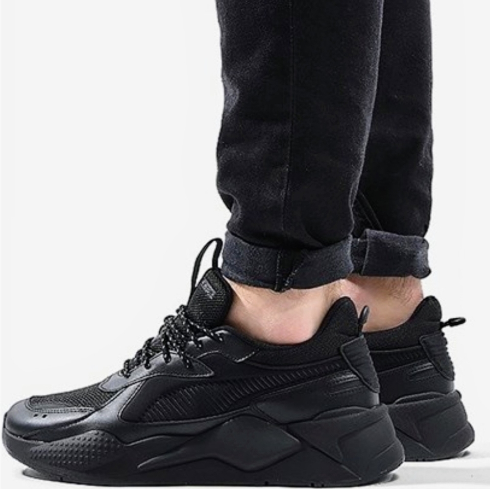 *SOLD* Puma RSX Triple Black sz 9.5 Euro excl.